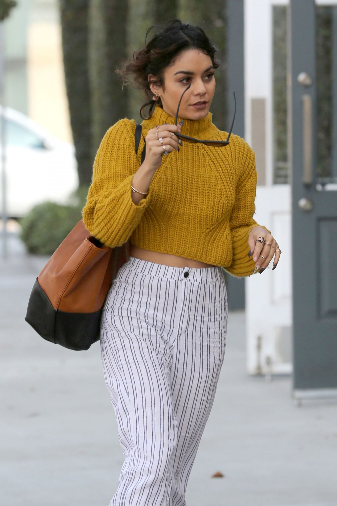 Vanessa Hudgens Style Clothes Outfits And Fashion Celebmafia